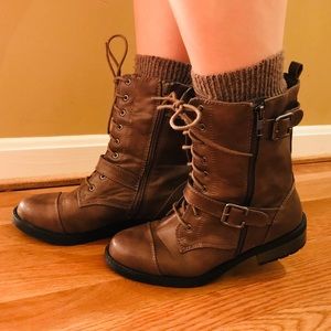 Lace-up Brown Boots